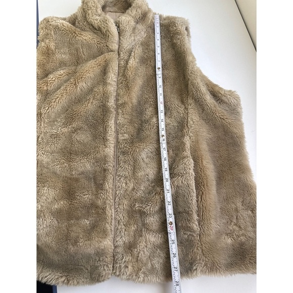 Coldwater Creek Faux Fur Zip Up Vest - Picture 9 of 9